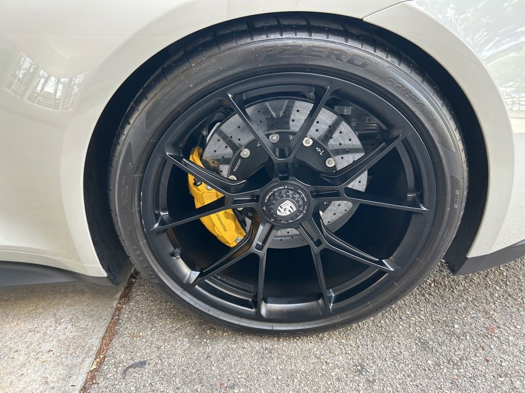 Used 2022 Porsche 911 GT3 image 17