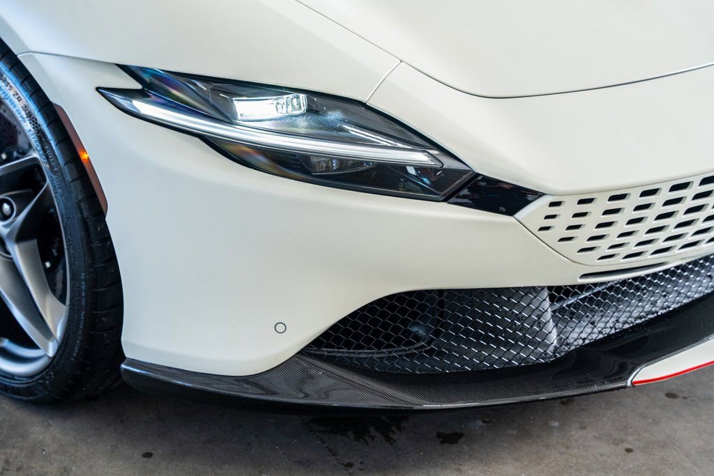 Used 2023 Ferrari Roma image 18