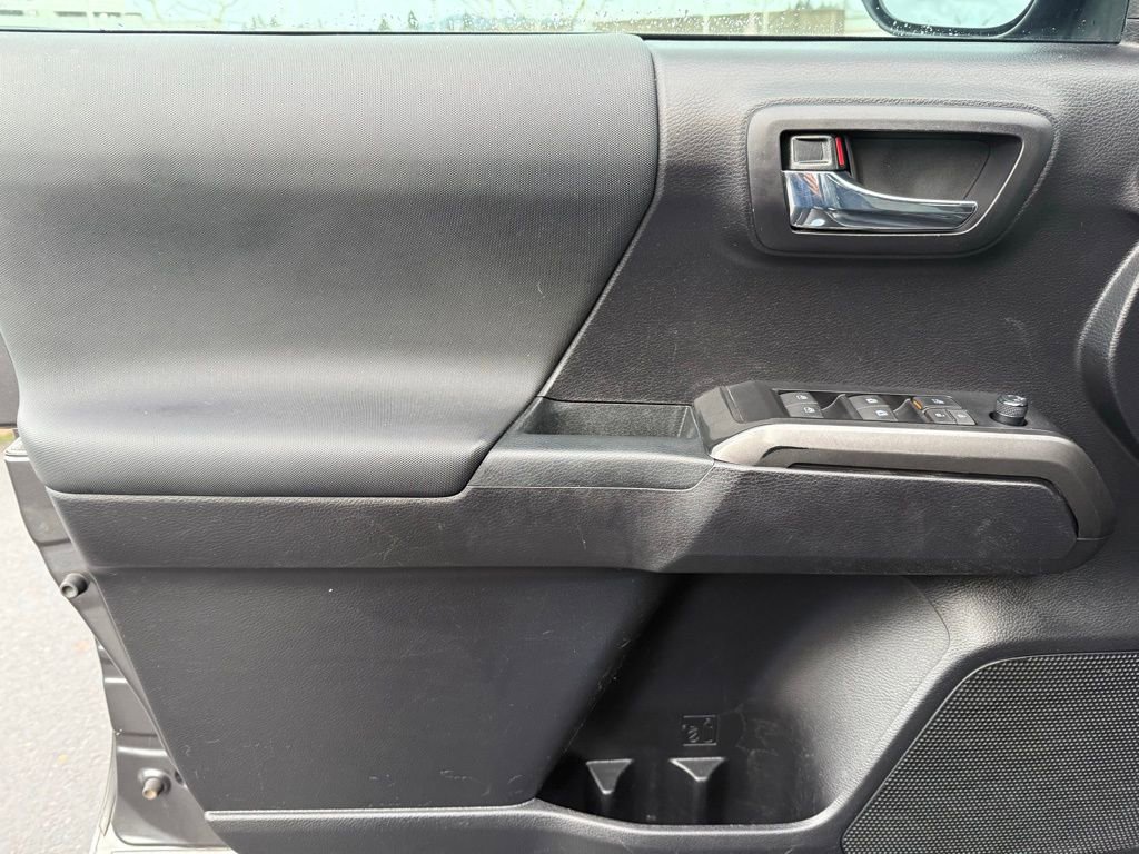 Certified 2021 Toyota Tacoma TRD Off-Road w/ Technology Package image 13