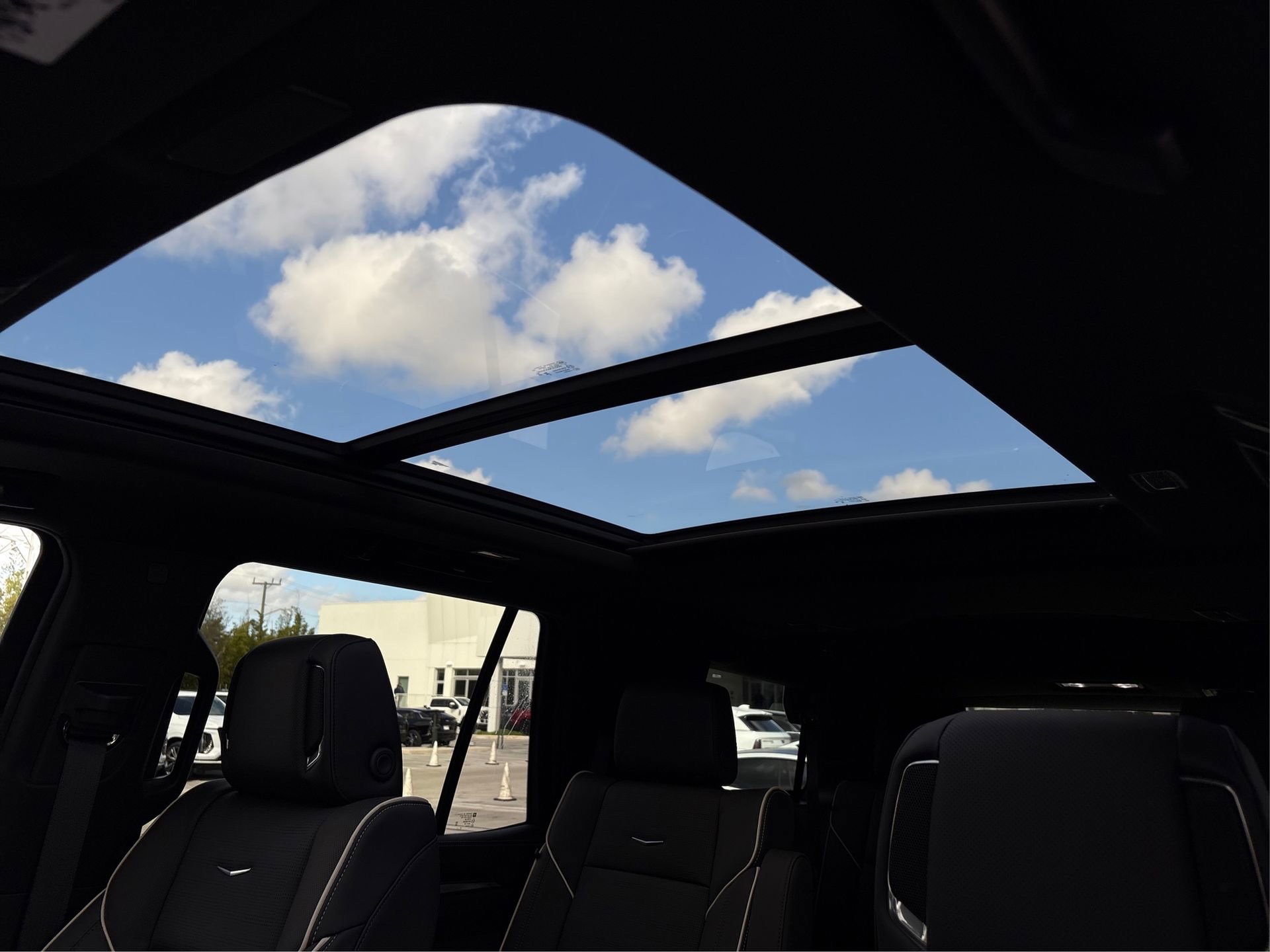 New 2026 Cadillac Escalade Luxury image 34