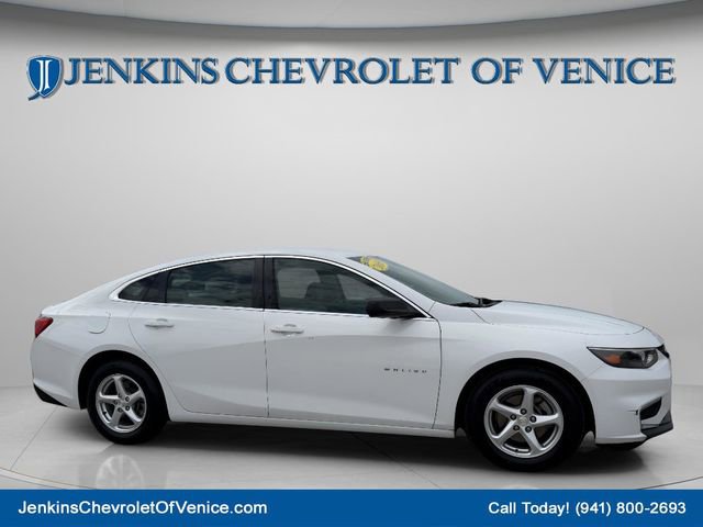Used 2018 Chevrolet Malibu LS FWD image 2
