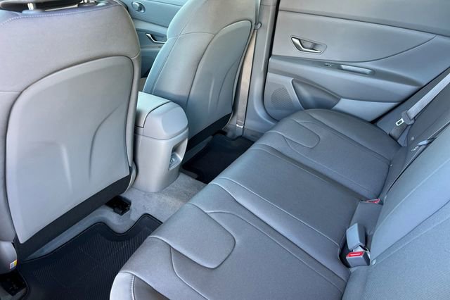 New 2026 Hyundai Elantra SE image 12