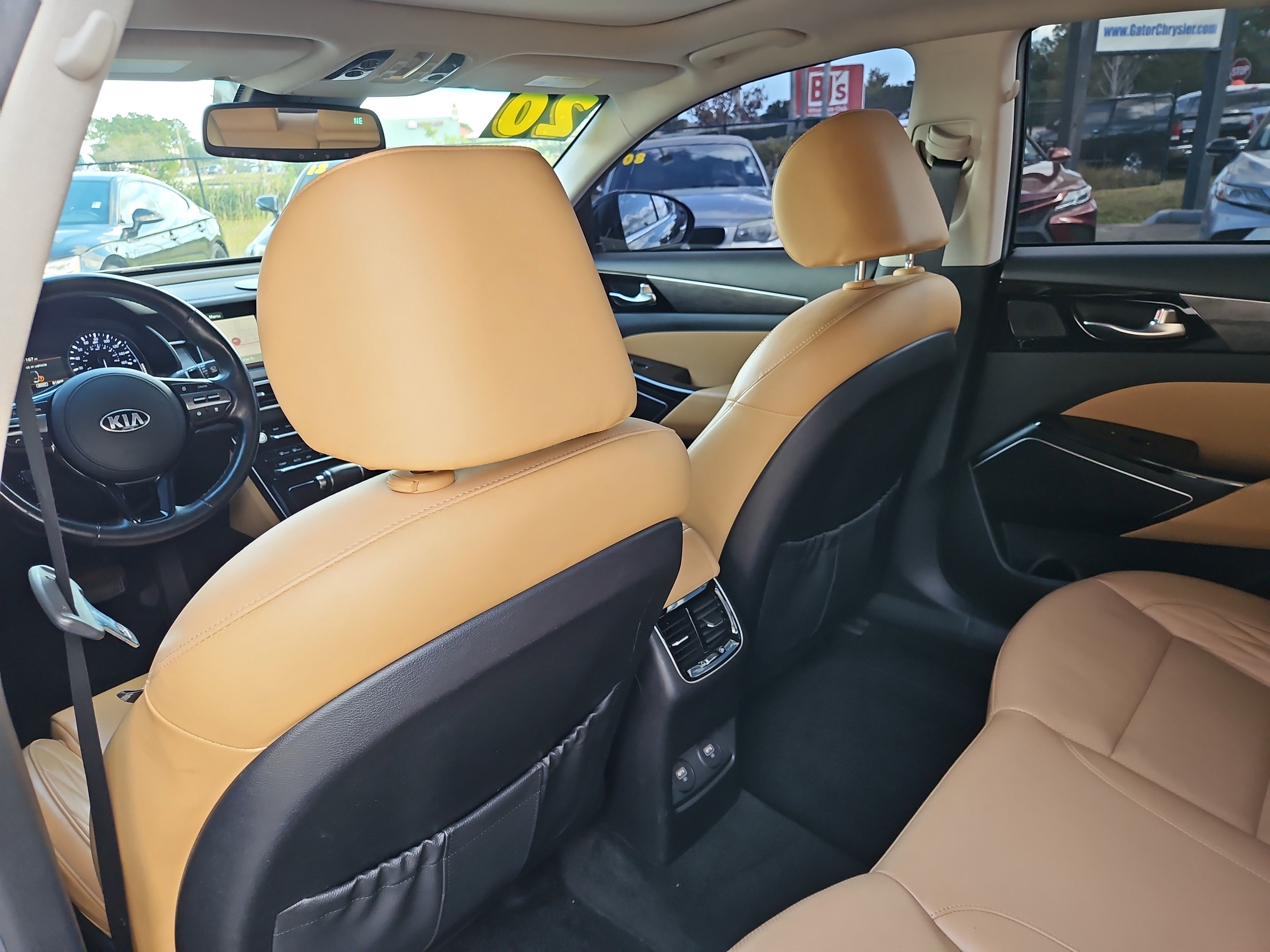 Used 2020 Kia Cadenza Limited image 10