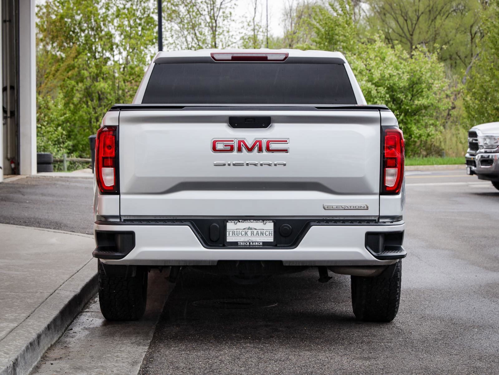 Used 2020 GMC Sierra 1500 Elevation AWD/4WD image 4