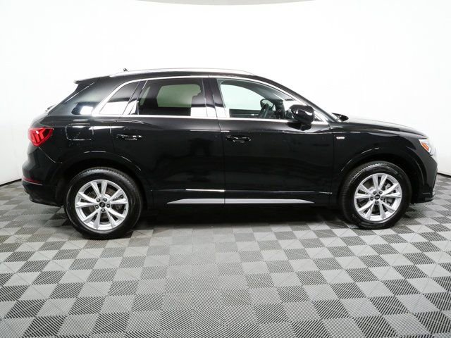 Certified 2025 Audi Q3 2.0T Premium Plus w/ Premium Plus Package AWD/4WD image 2