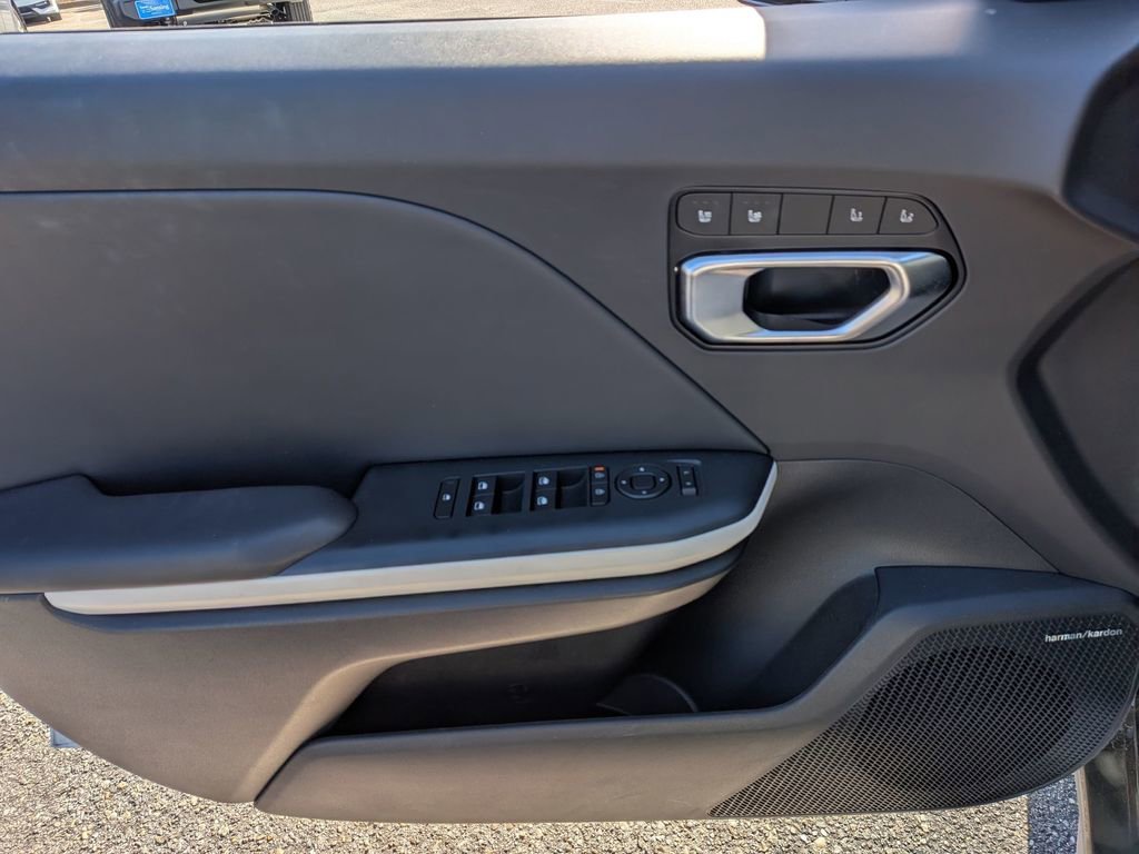 Used 2025 Kia K4 GT-Line w/ GT-Line Premium Package image 13