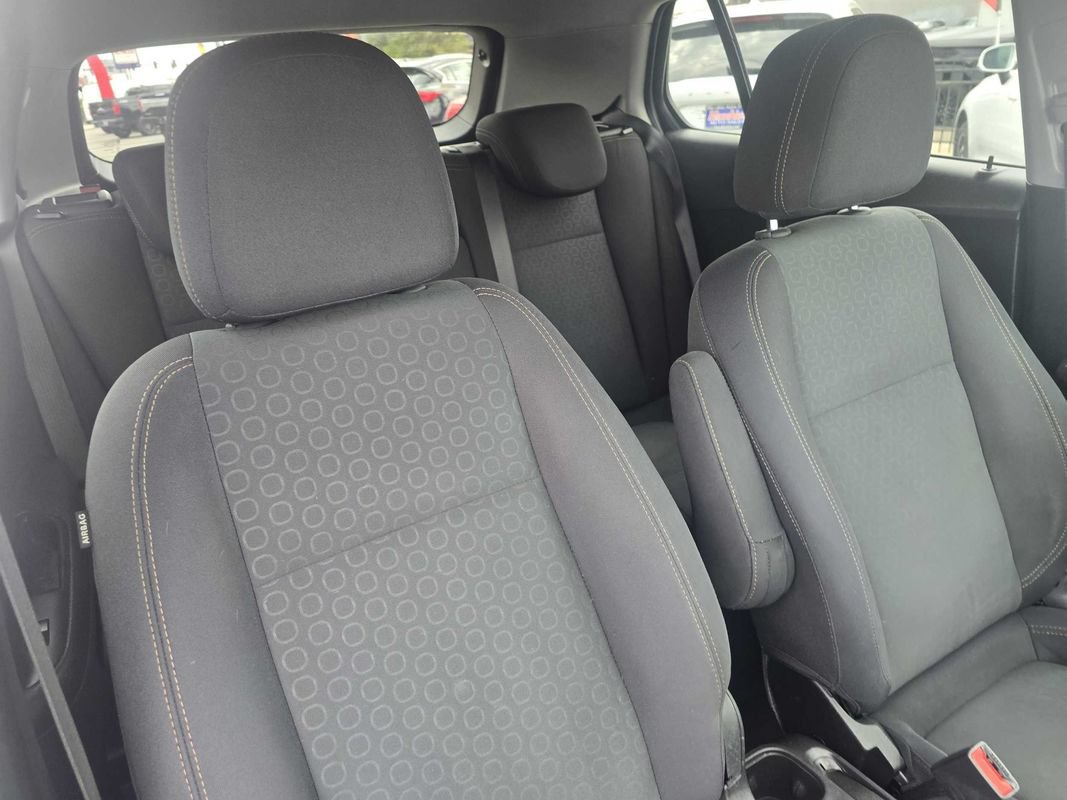 Used 2019 Chevrolet Trax LS w/ Tint and Cruise Package AWD/4WD image 34