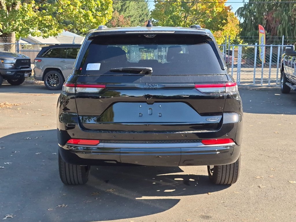 New 2027 Jeep Grand Cherokee Summit AWD/4WD image 6