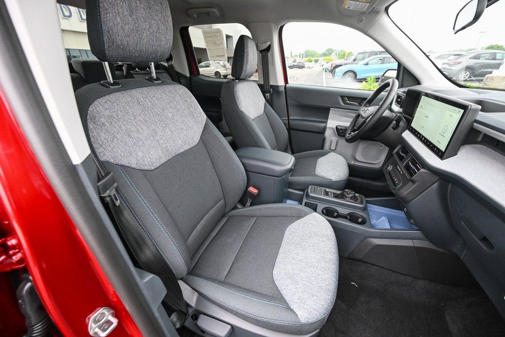 New 2025 Ford Maverick XLT w/ XLT Luxury Package image 21