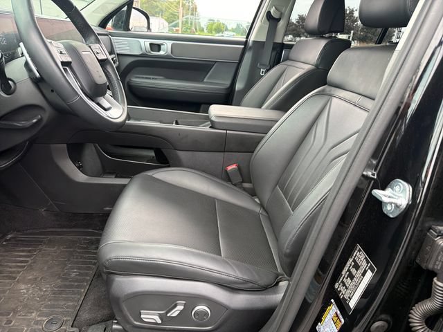 Used 2025 Hyundai Santa Fe SEL AWD/4WD image 10