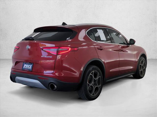 Used 2018 Alfa Romeo Stelvio Ti AWD/4WD image 5