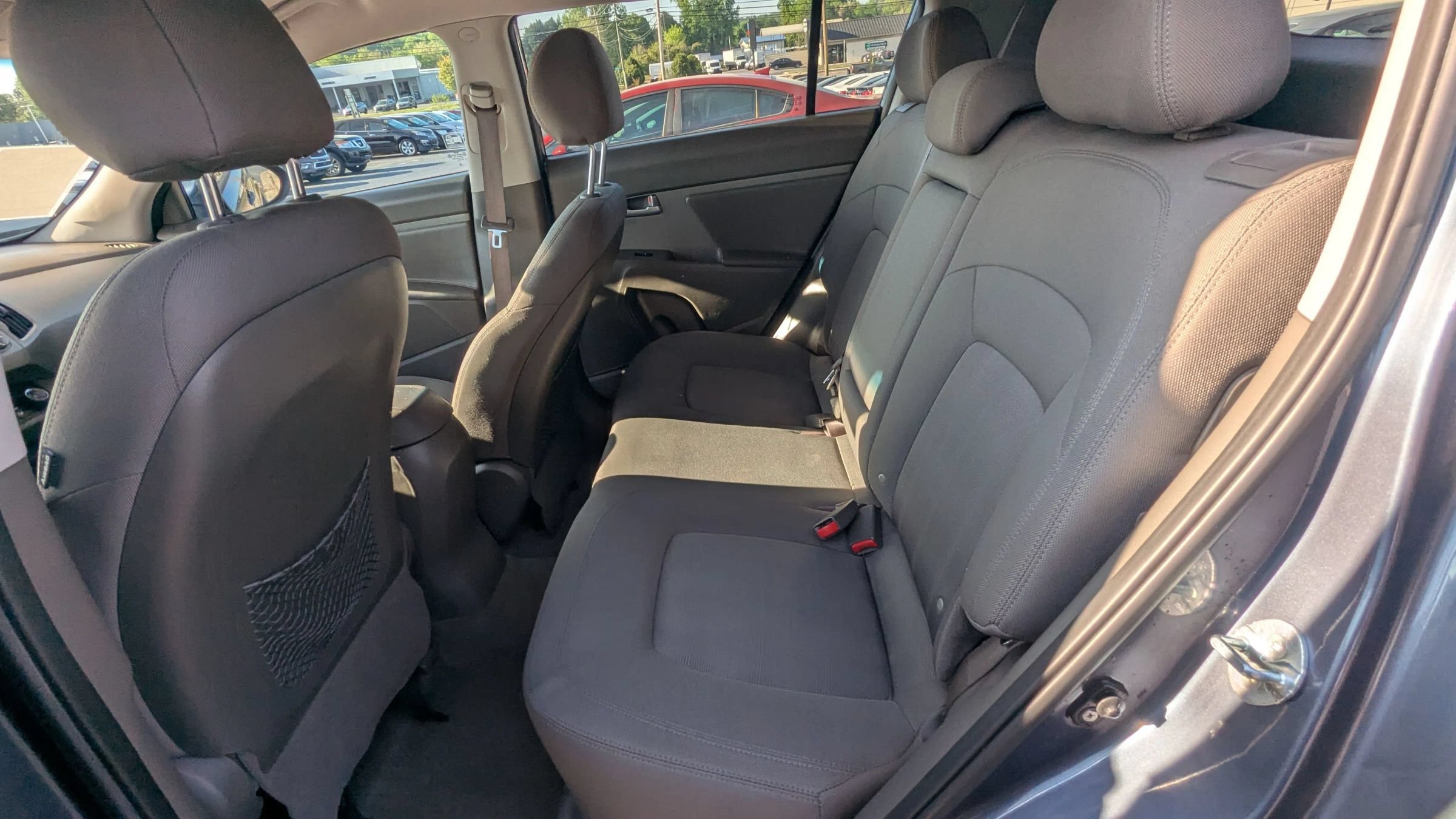 Used 2012 Kia Sportage LX w/ Convenience Pkg FWD image 12