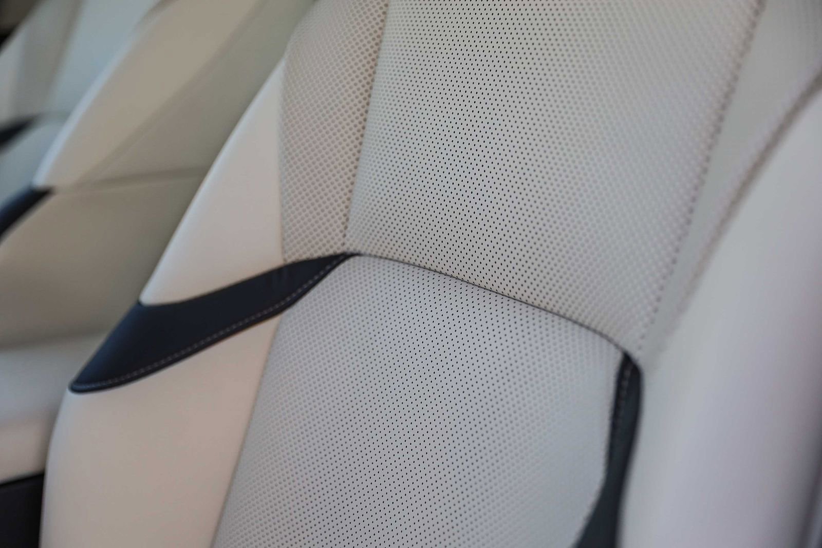 Used 2025 Lexus ES 350 w/ Premium Package FWD image 24