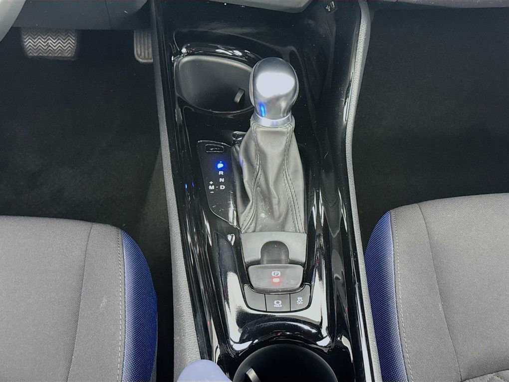 Used 2022 Toyota C-HR XLE image 40