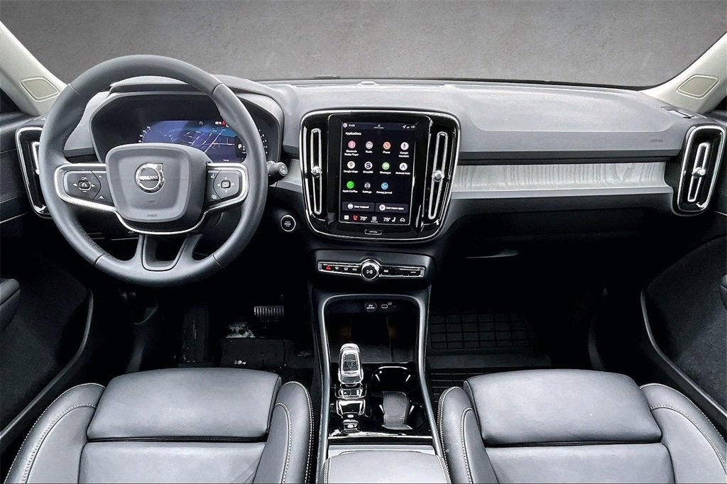 Used 2026 Volvo XC40 B5 Plus w/ Protection Package Premier image 7