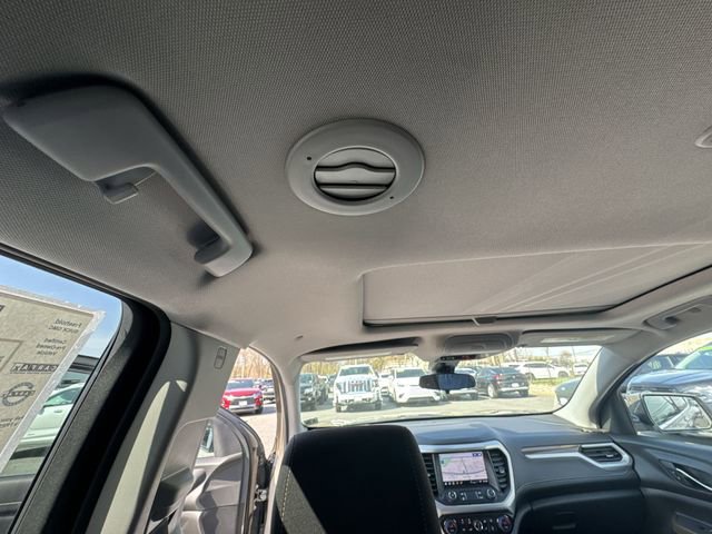 Certified 2023 GMC Acadia SLE w/ Driver Convenience Package image 22