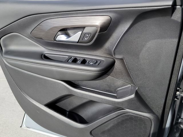 Used 2024 GMC Terrain SLE AWD/4WD image 7