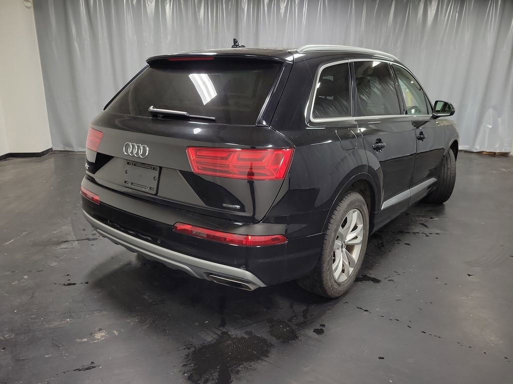 Used 2019 Audi Q7 2.0T Premium w/ Cold Weather Package image 8