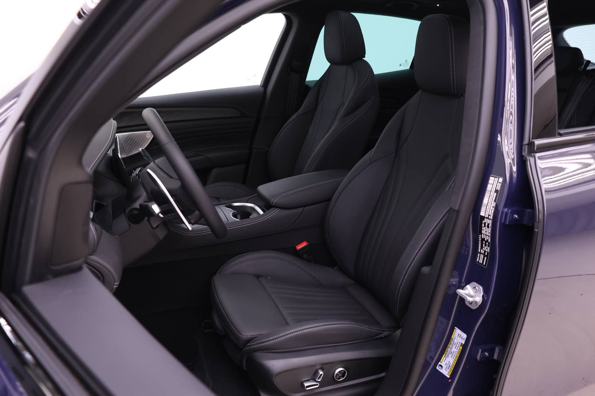 New 2025 Maserati Grecale Modena AWD/4WD image 7