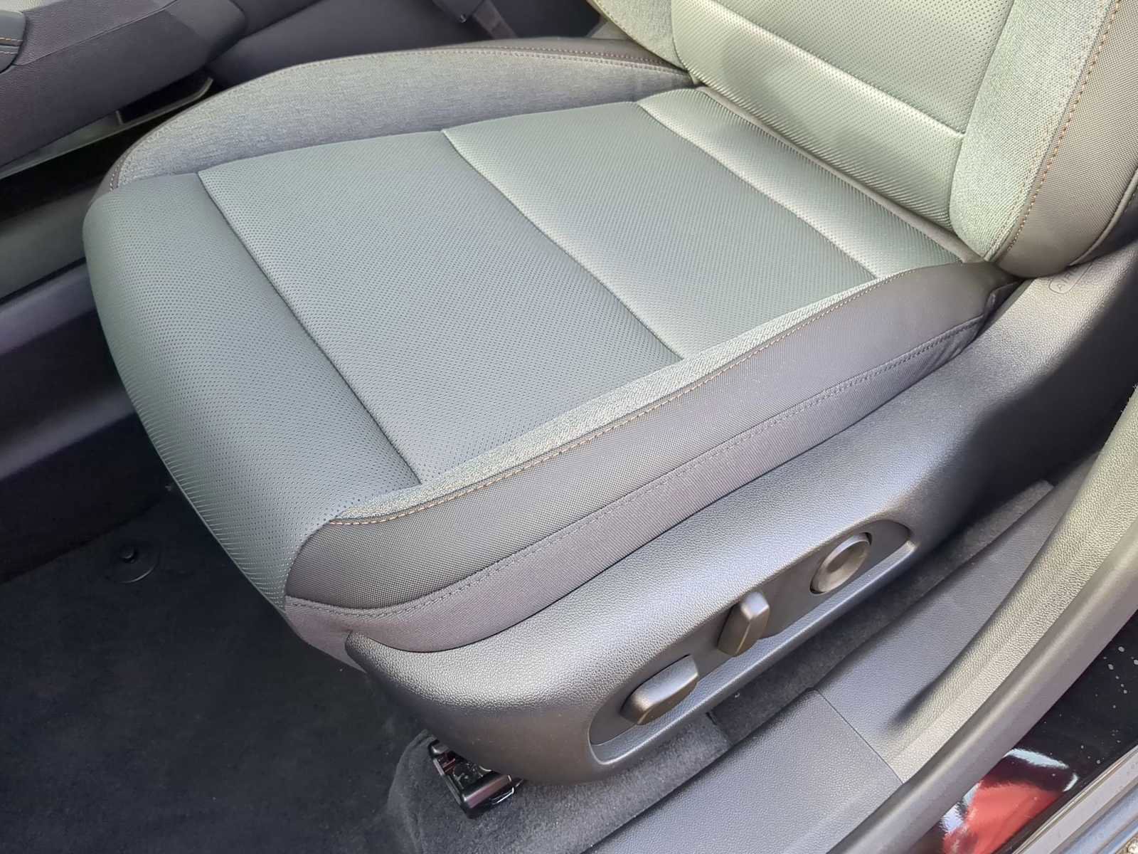 New 2026 GMC Terrain AT4 w/ Convenience Package III image 13