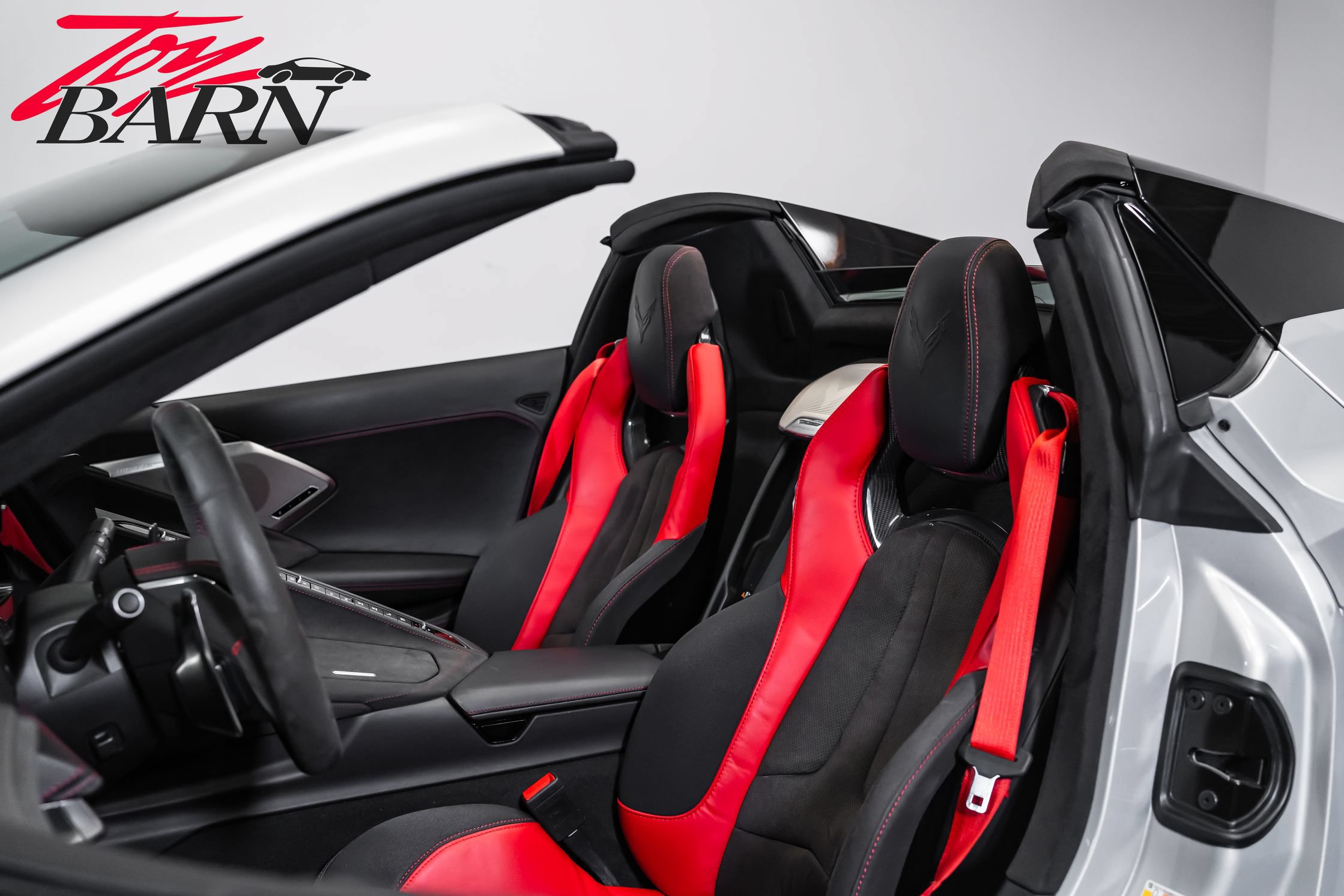 Used 2021 Chevrolet Corvette Stingray Premium Conv w/ Z51 Performance Package RWD image 32