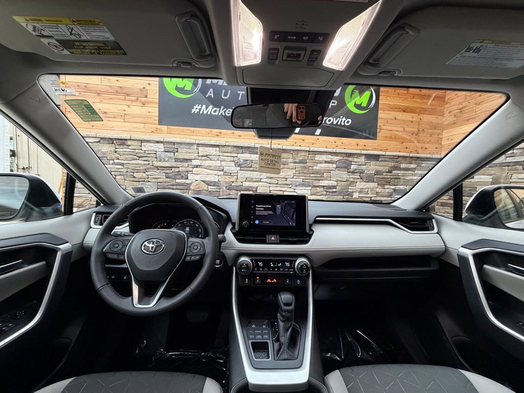 Used 2023 Toyota RAV4 XLE image 15