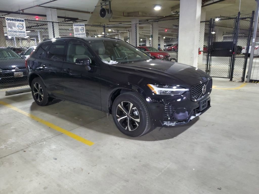 Certified 2026 Volvo XC60 B5 Core image 36