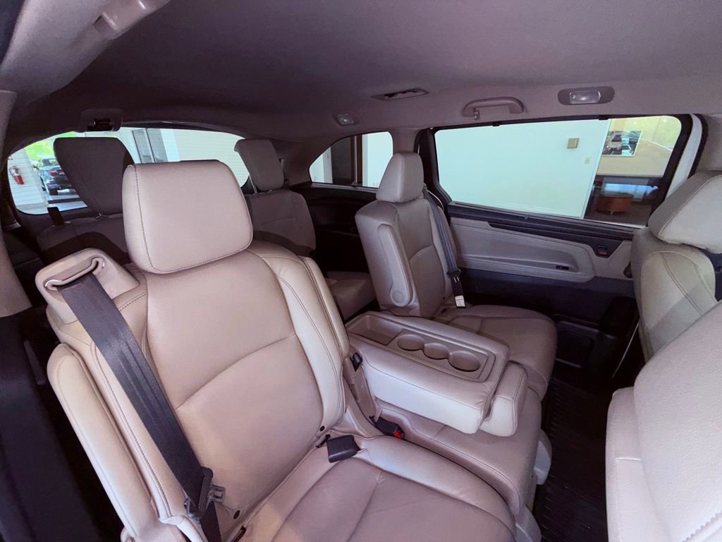 Used 2023 Honda Odyssey EX-L image 12