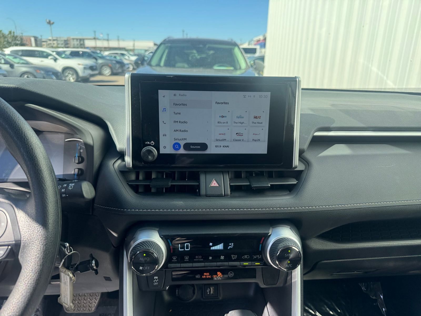 Used 2025 Toyota RAV4 LE image 21