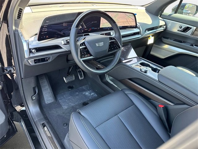 New 2026 Cadillac Vistiq Luxury w/ LPO, Floor Liner Package image 23