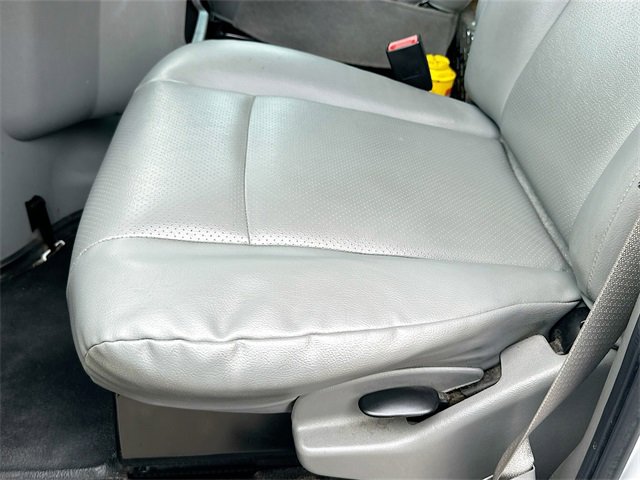 Used 2018 Ford E-350 and Econoline 350 Super Duty image 18