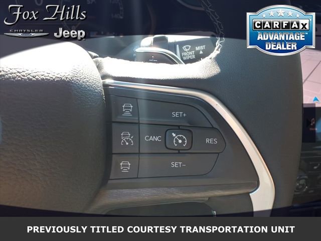 New 2025 Jeep Grand Cherokee Limited w/ Black Appearance Package image 17