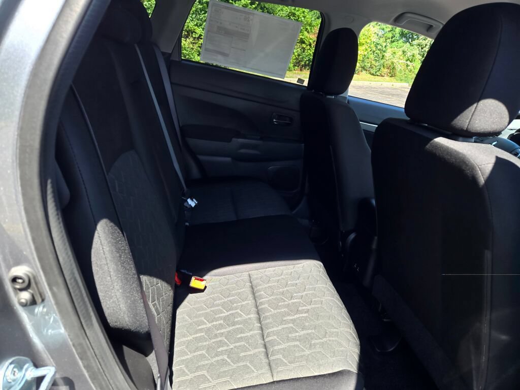 New 2026 Mitsubishi Outlander Sport LE AWD/4WD image 7