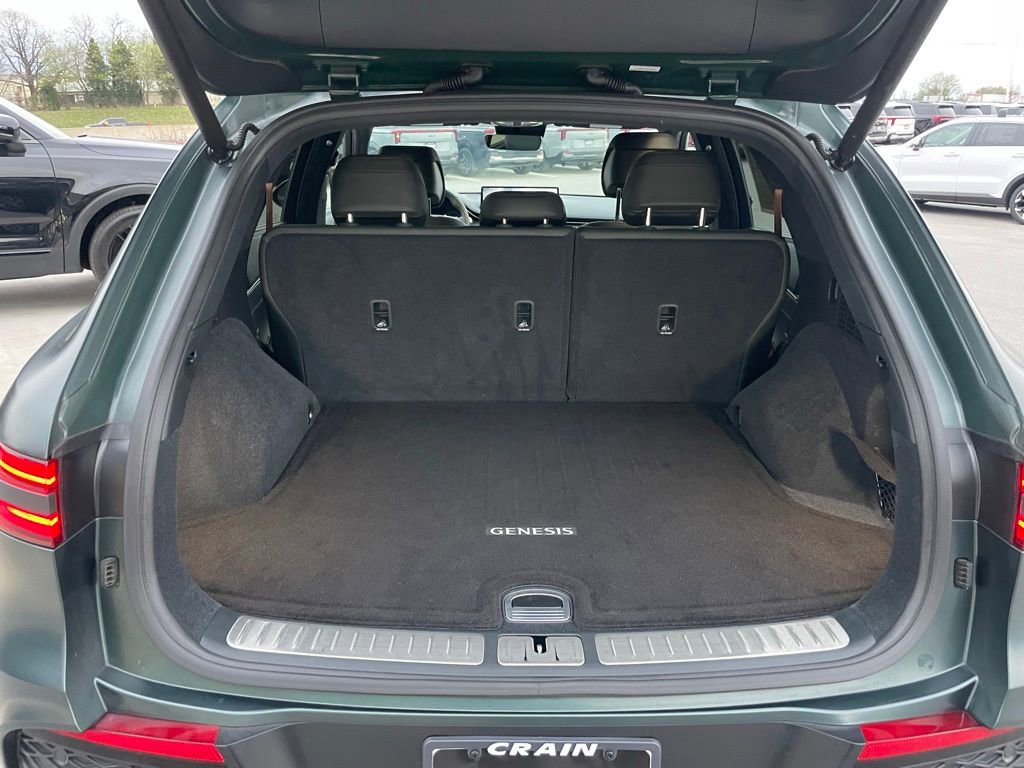 Used 2023 Genesis GV70 2.5T w/ Advanced Package AWD/4WD image 28