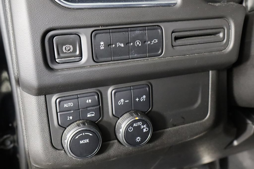 Used 2021 Chevrolet Tahoe LS AWD/4WD image 22