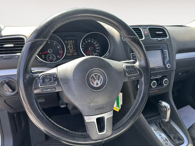 Used 2014 Volkswagen Golf 4-Door FWD image 11