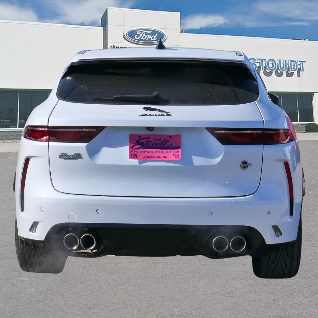 Used 2024 Jaguar F-PACE SVR AWD/4WD image 10
