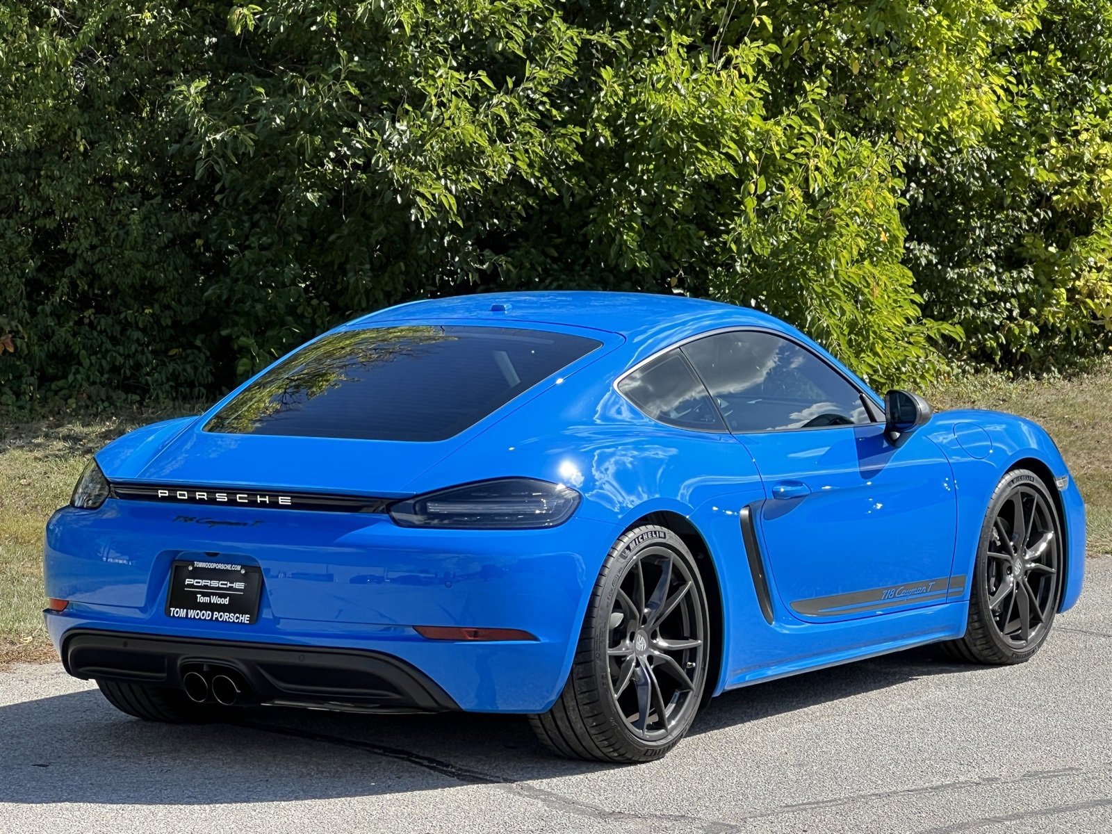 Certified 2023 Porsche 718 Cayman T image 6