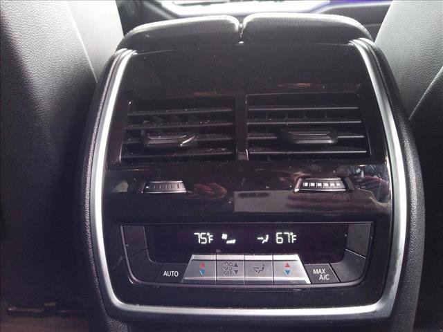 Used 2022 BMW X5 xDrive40i w/ M Sport Package AWD/4WD image 17