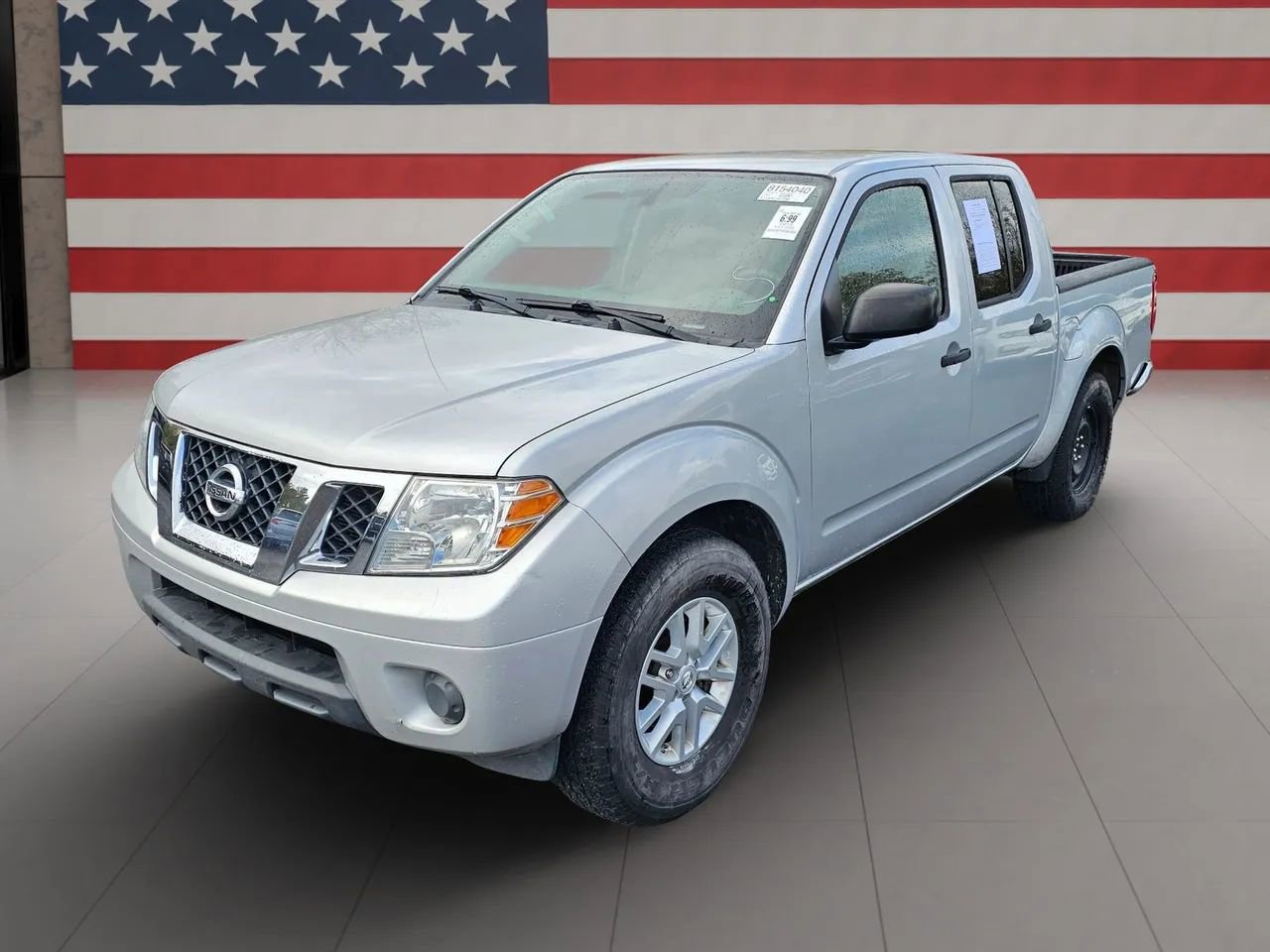 Used 2019 Nissan Frontier SV image 3