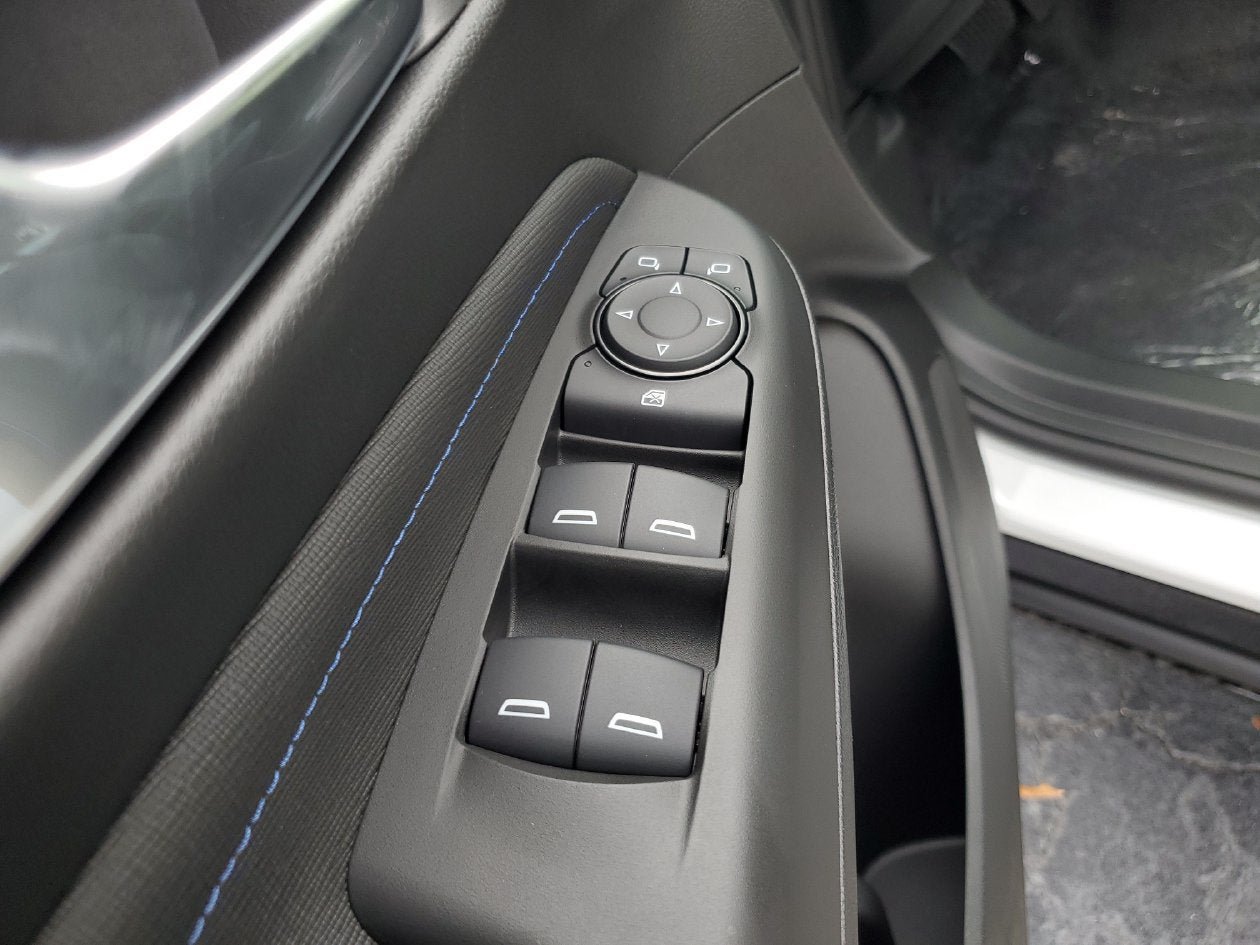 New 2026 Buick Envista Sport Touring w/ Convenience I Package FWD image 17
