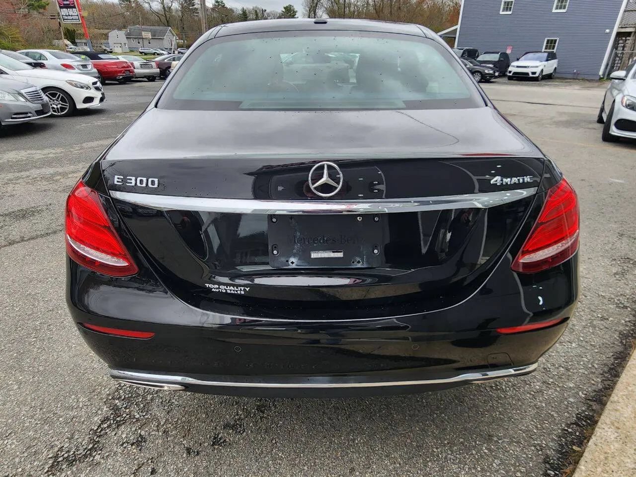Used 2017 Mercedes-Benz E 300 4MATIC image 6