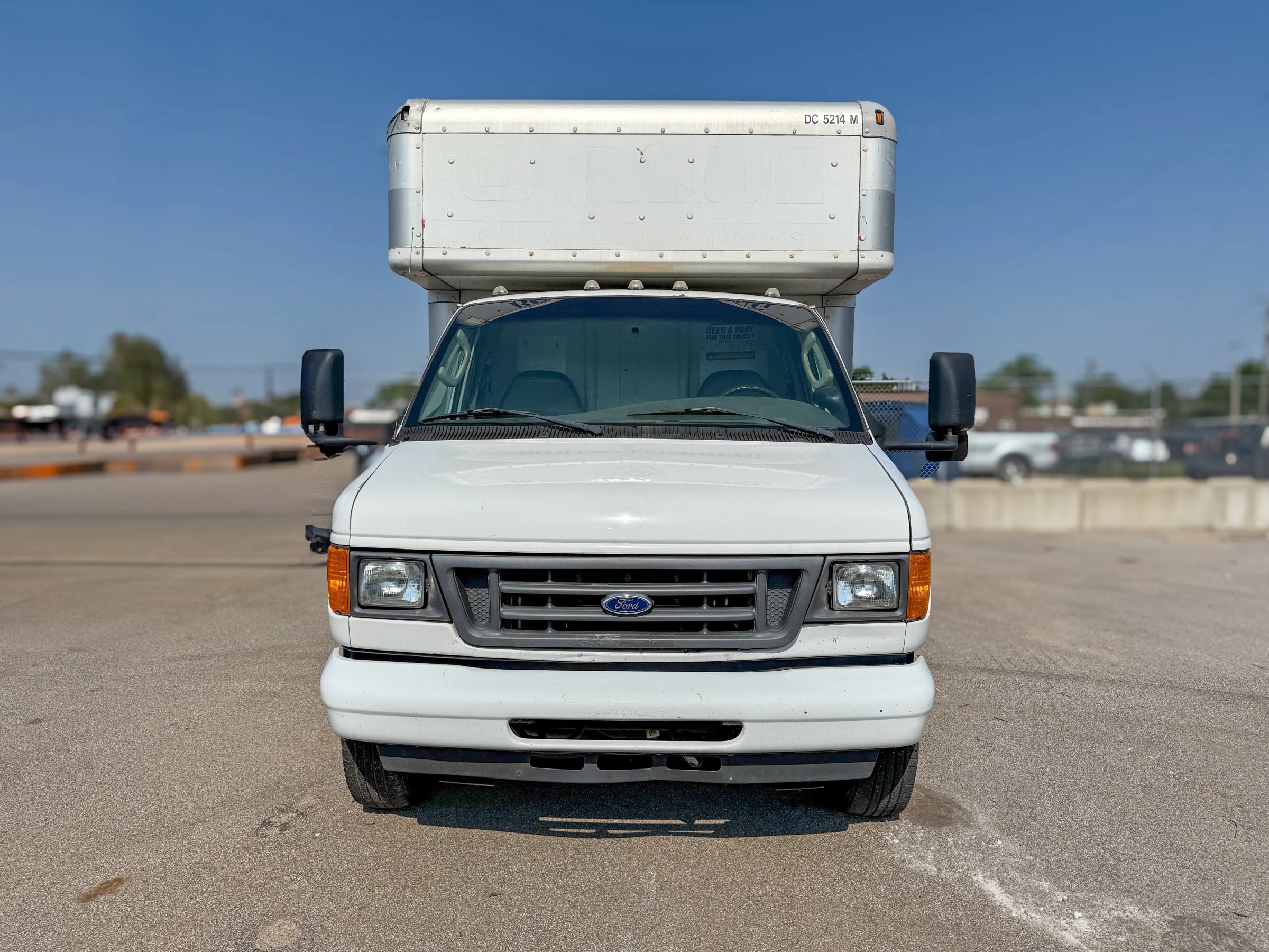 Used 2006 Ford E-450 and Econoline 450 RWD image 2