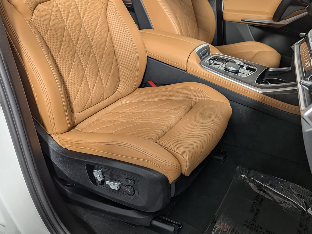 Certified 2023 BMW X7 xDrive40i image 28