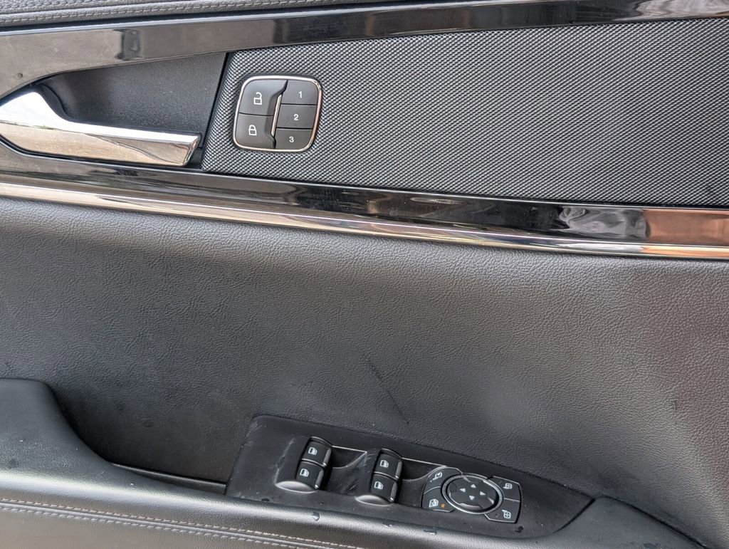 Used 2022 Lincoln Nautilus FWD image 25