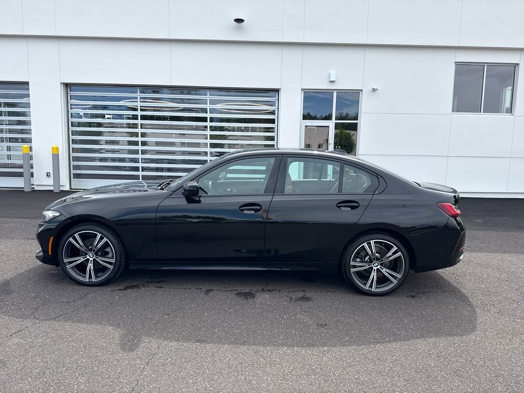 Certified 2023 BMW 330i xDrive Sedan w/ Premium Package AWD/4WD image 33