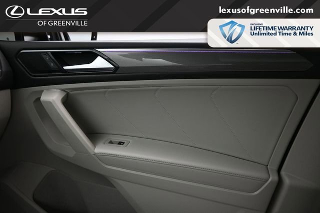 Used 2022 Volkswagen Tiguan SE R-Line FWD image 19