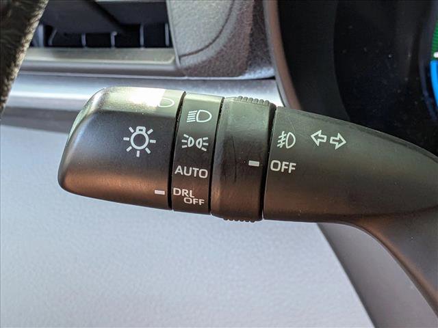 Used 2021 Toyota Sienna XLE image 9