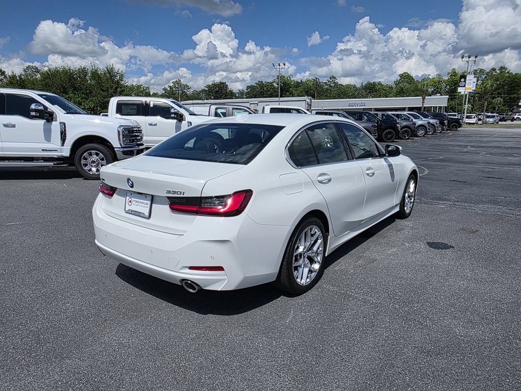 Used 2026 BMW 330i xDrive Sedan AWD/4WD image 6