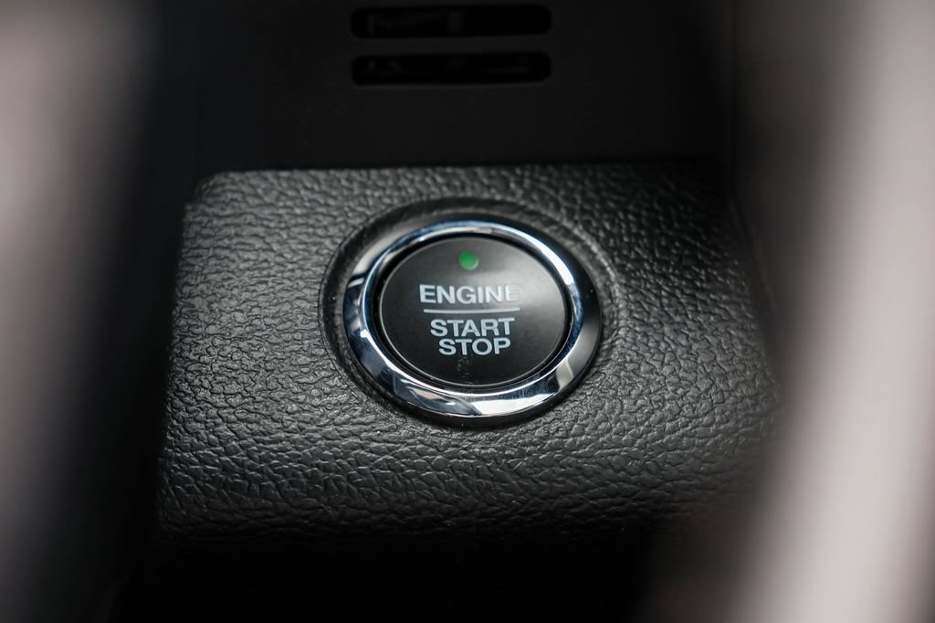 Used 2019 Ford F250 Platinum w/ Platinum Ultimate Package AWD/4WD image 19